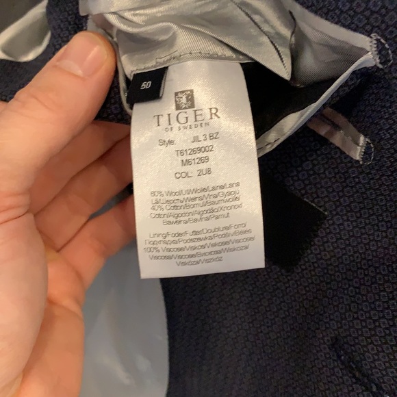 Tiger of Sweden sport jacket / blazer in good condition. - Picture 4 of 4